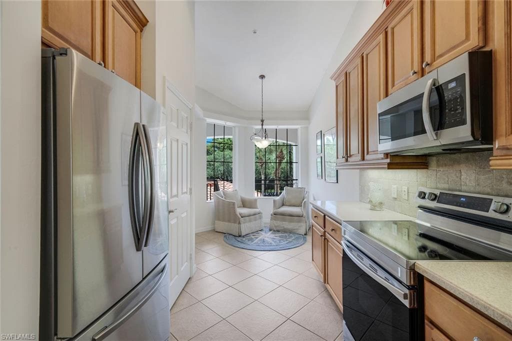 12080 Matera LN 204-7
