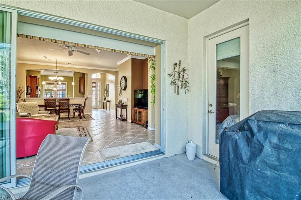 3460 Lakeview Isle CT-23