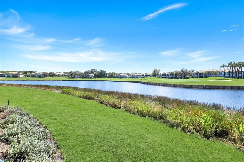 22660 Fairlawn CT-32