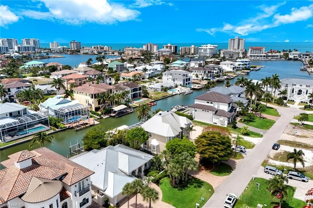 452 Willet AVE-27