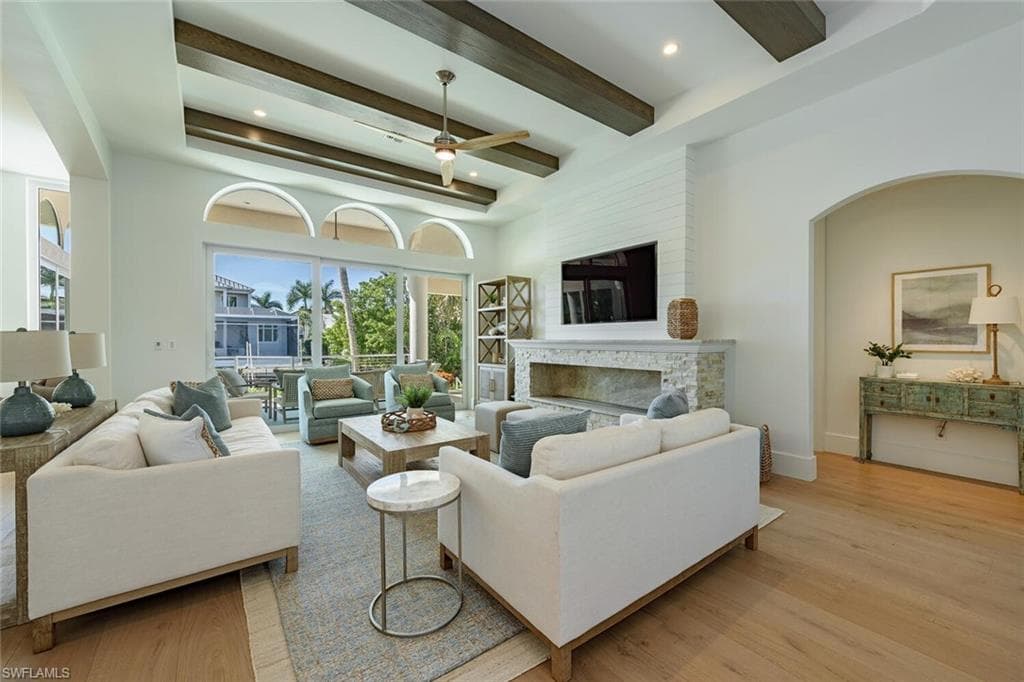452 Willet AVE-5