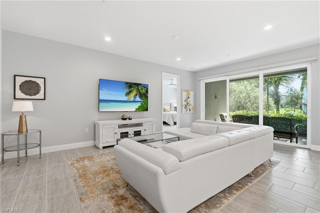 2560 Seychelles DR 1003-1