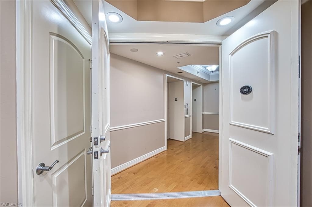 2090 W 1st ST G1607-5