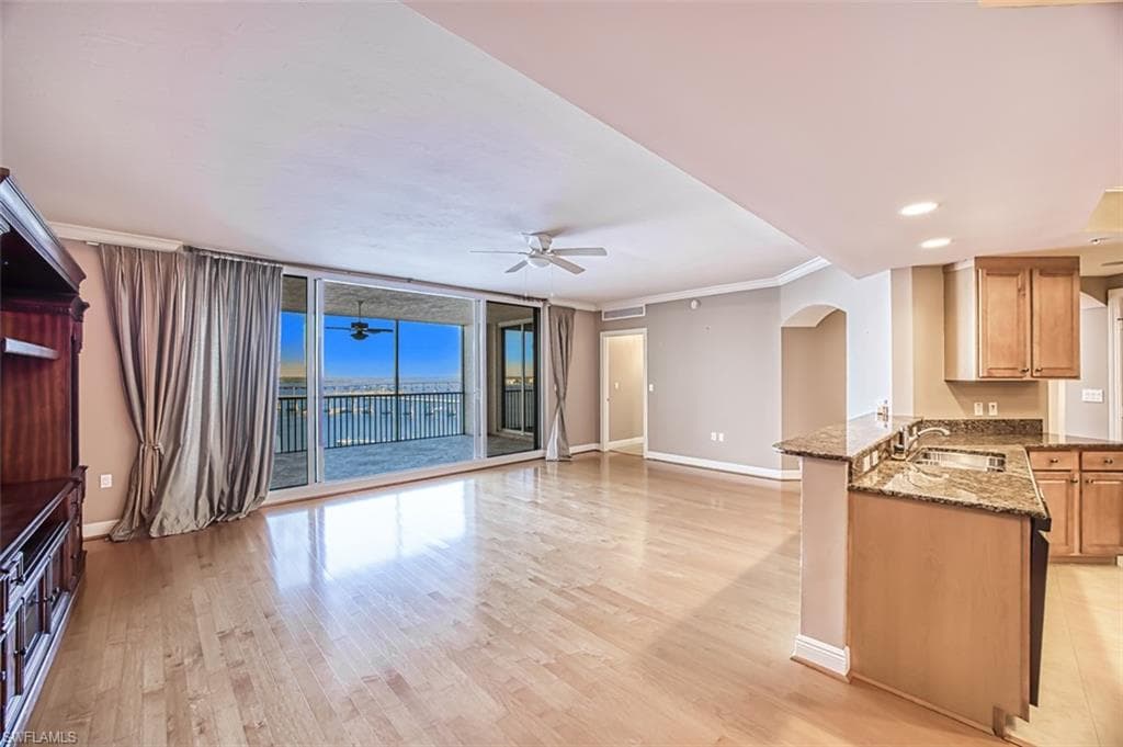 2090 W 1st ST G1607-10