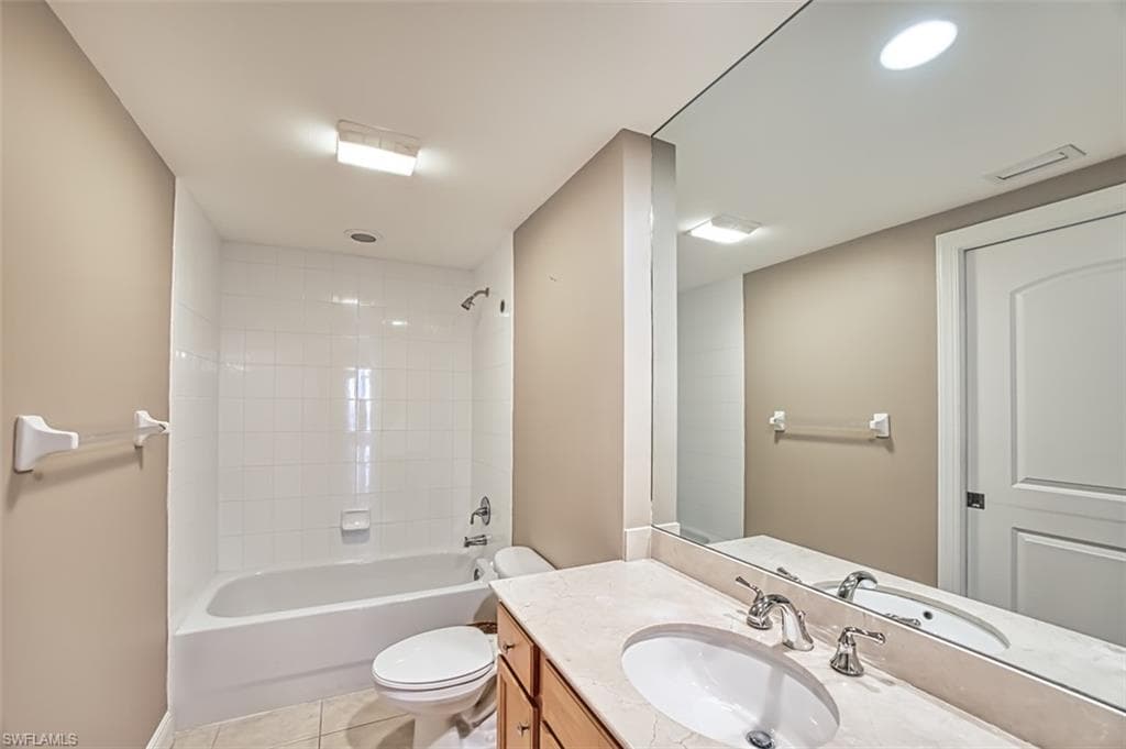 2090 W 1st ST G1607-35