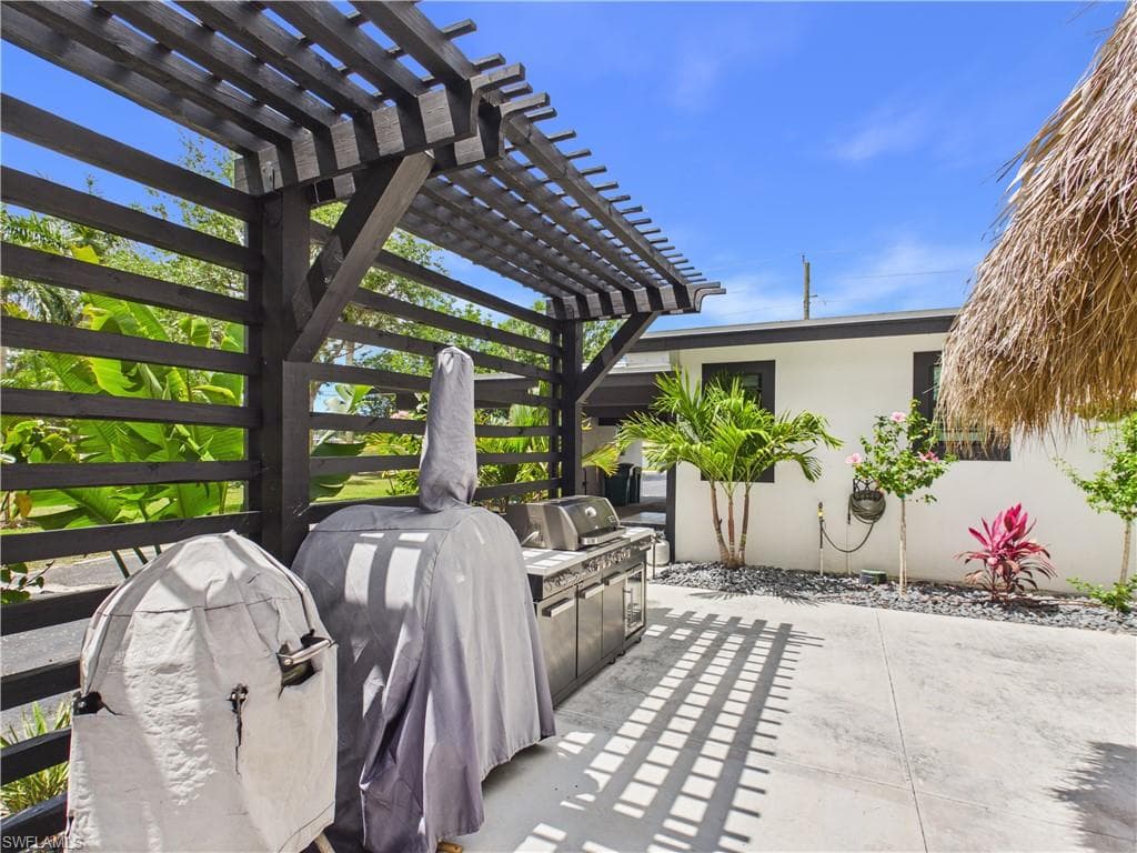 3650 Sunset BLVD-32