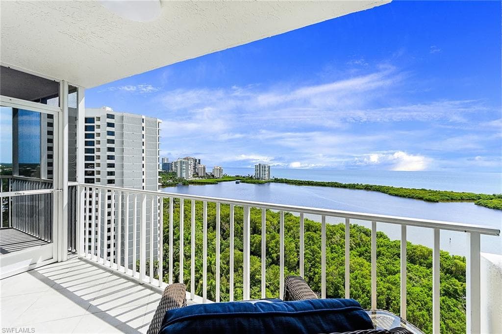 5550 Heron Point DR 1702-18