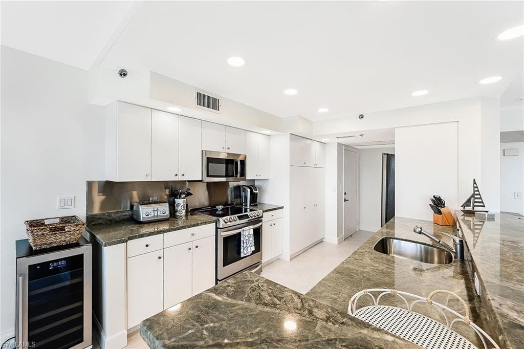 5550 Heron Point DR 1702-8