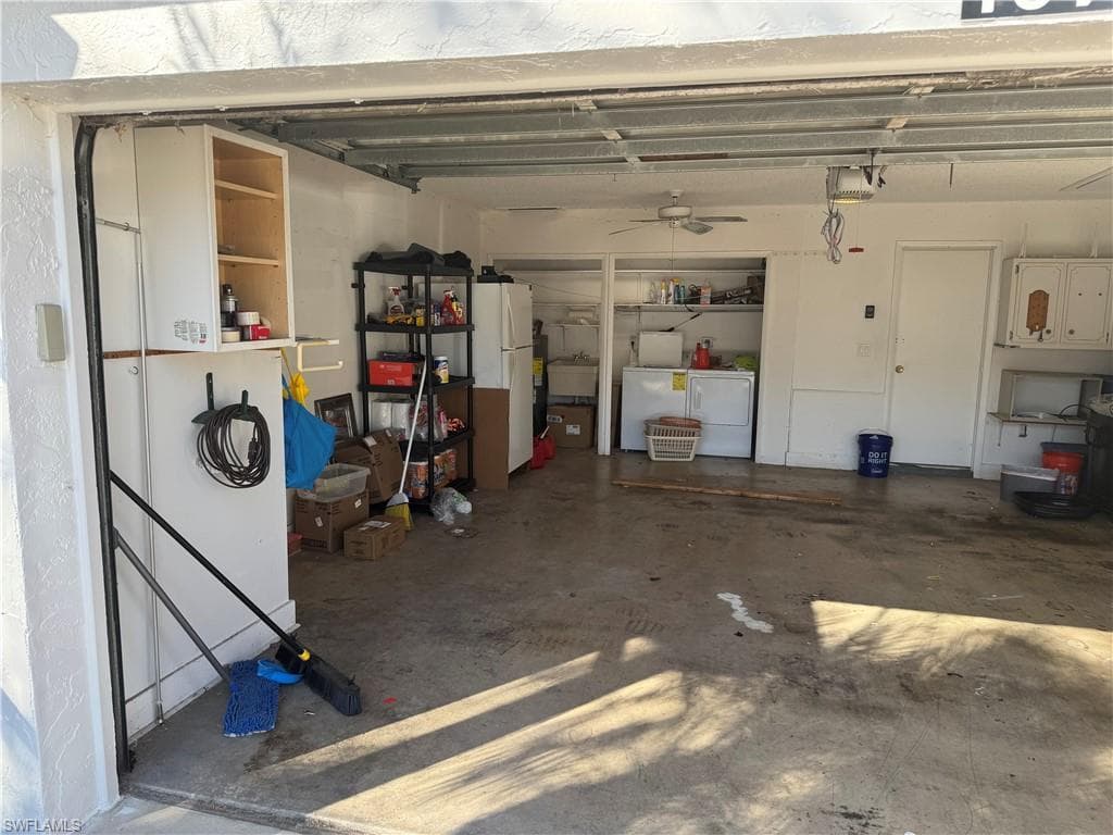 1513 Edgewater CIR-27