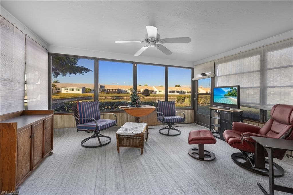 1513 Edgewater CIR-17