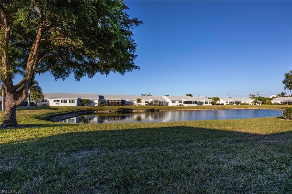 1513 Edgewater CIR-20