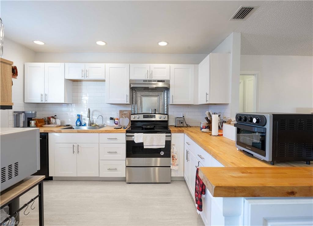 1513 Edgewater CIR-4