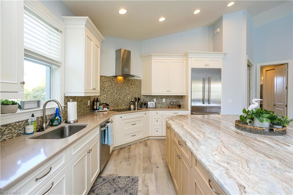 1480 Curlew AVE-26