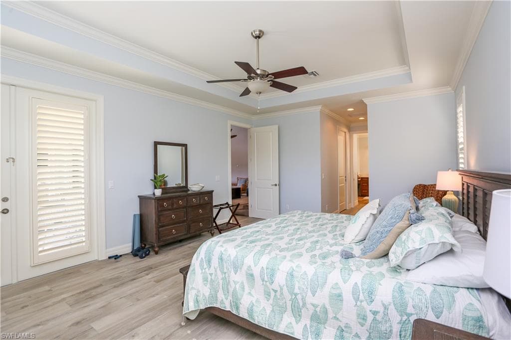 1480 Curlew AVE-17