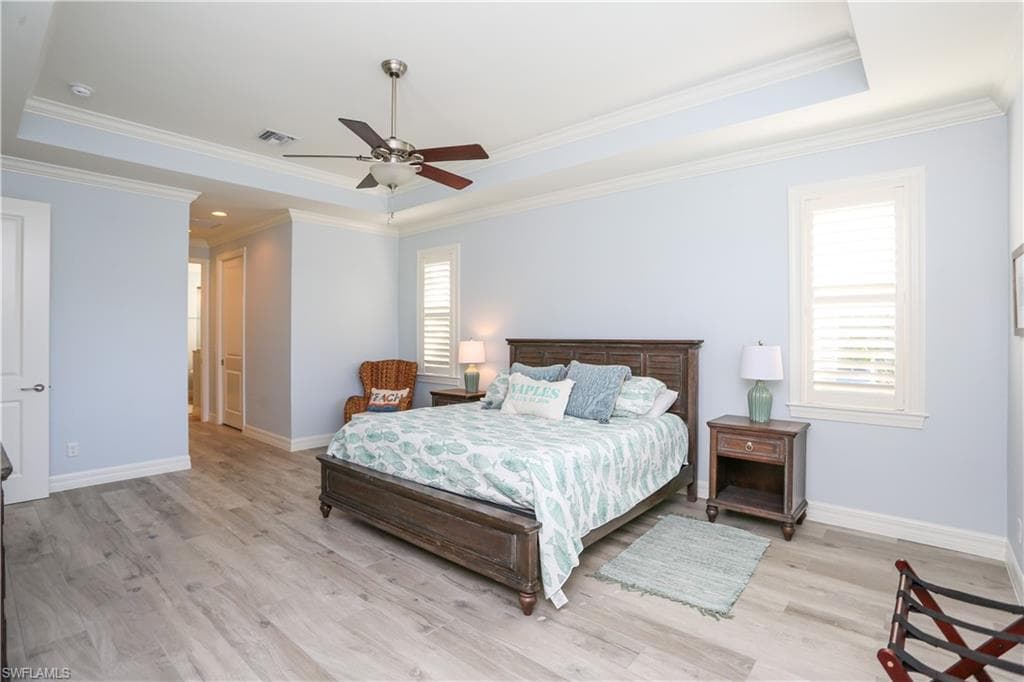 1480 Curlew AVE-16