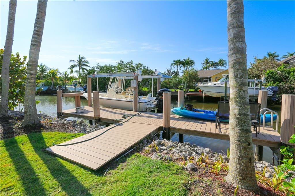 1480 Curlew AVE-36