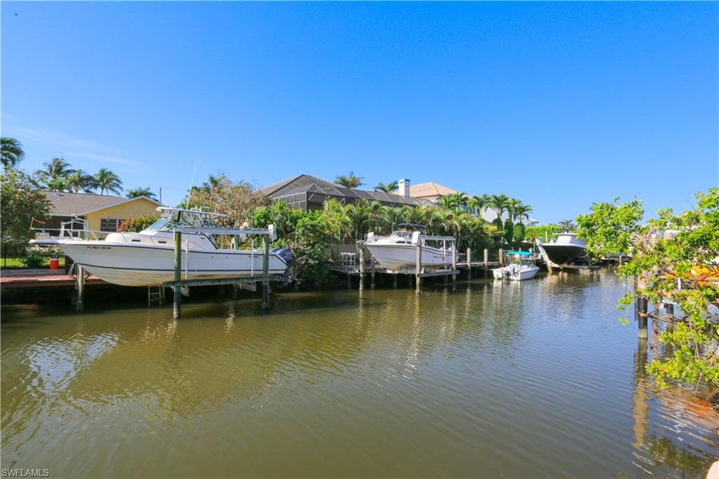 1480 Curlew AVE-38