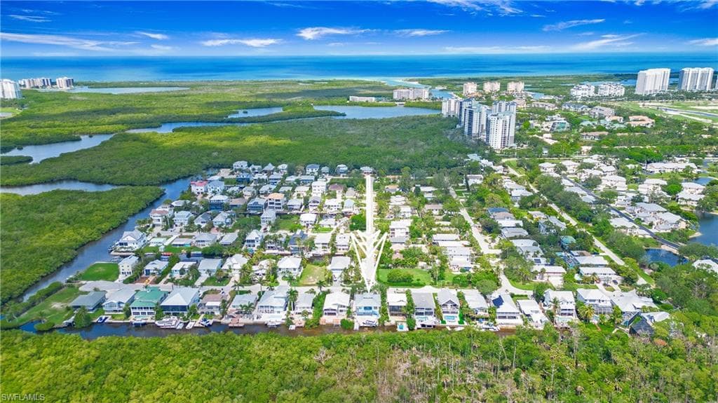 1296 Grand Canal DR-27