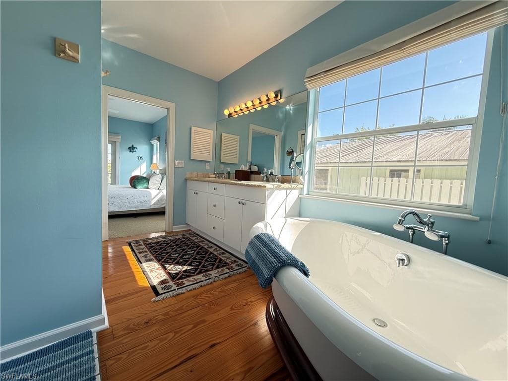 1296 Grand Canal DR-17