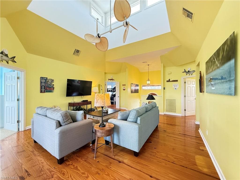 1296 Grand Canal DR-11