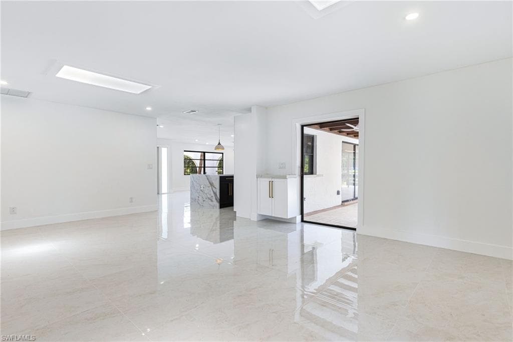 7436 Dana Lin CIR-18