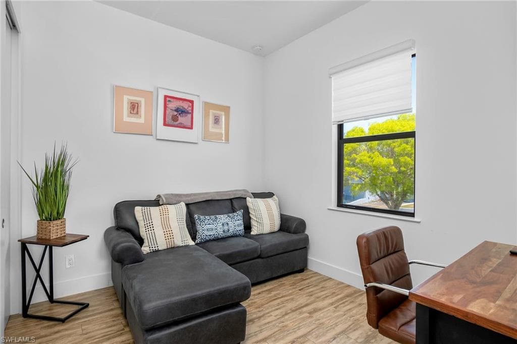 3016 Van Buren AVE-20