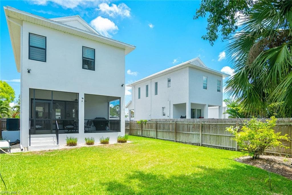 3016 Van Buren AVE-11