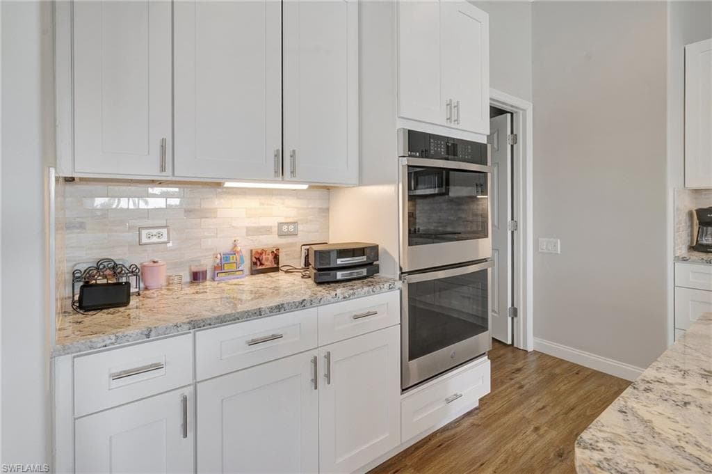 16112 Edgemont DR-10