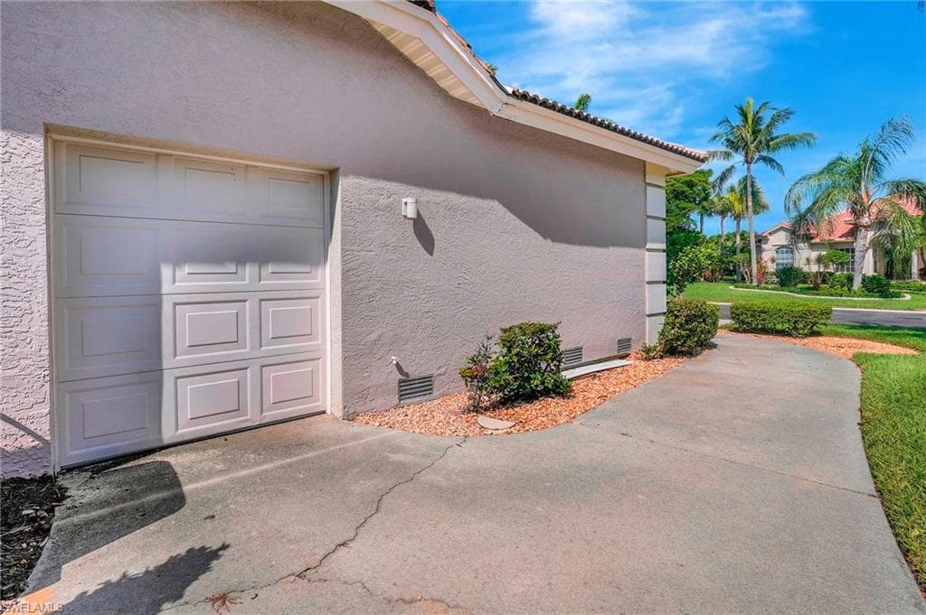 16112 Edgemont DR-41
