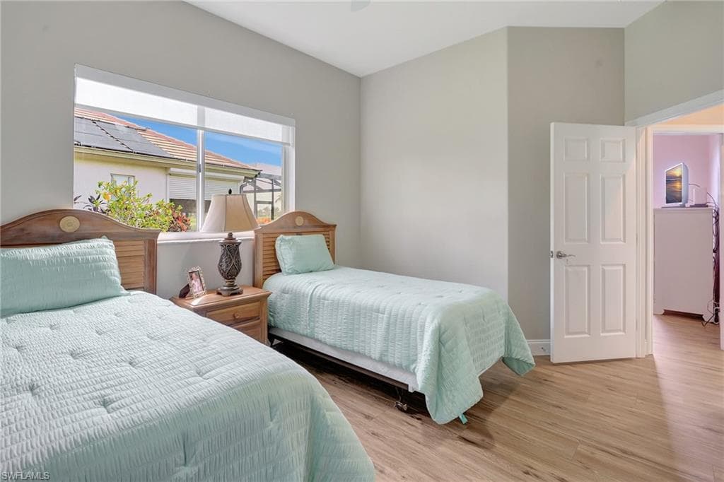 16112 Edgemont DR-31