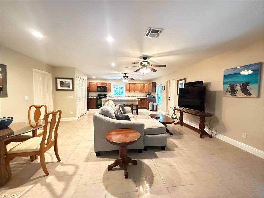 6140 Standing Oaks-6