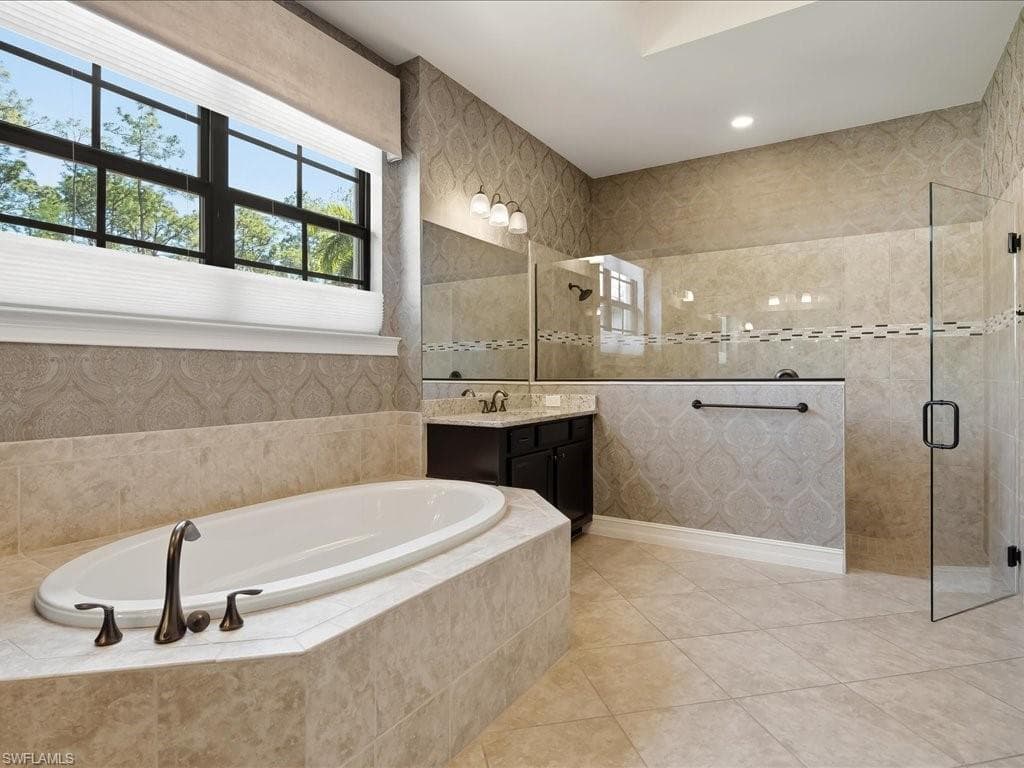 1546 Mockingbird DR-22