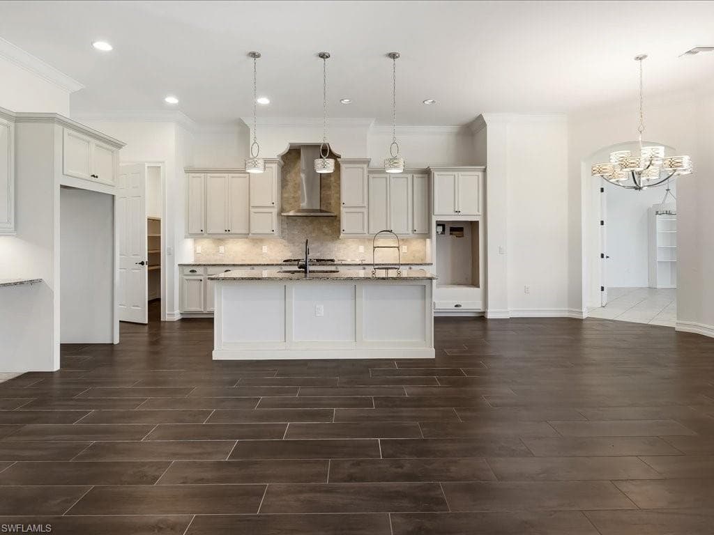 1546 Mockingbird DR-10