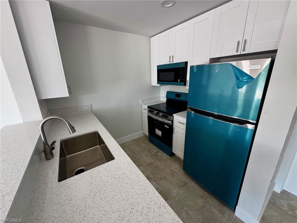 805 E Gulf DR B4-9