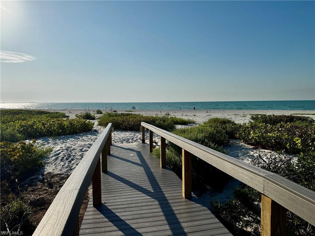 805 E Gulf DR B4-21