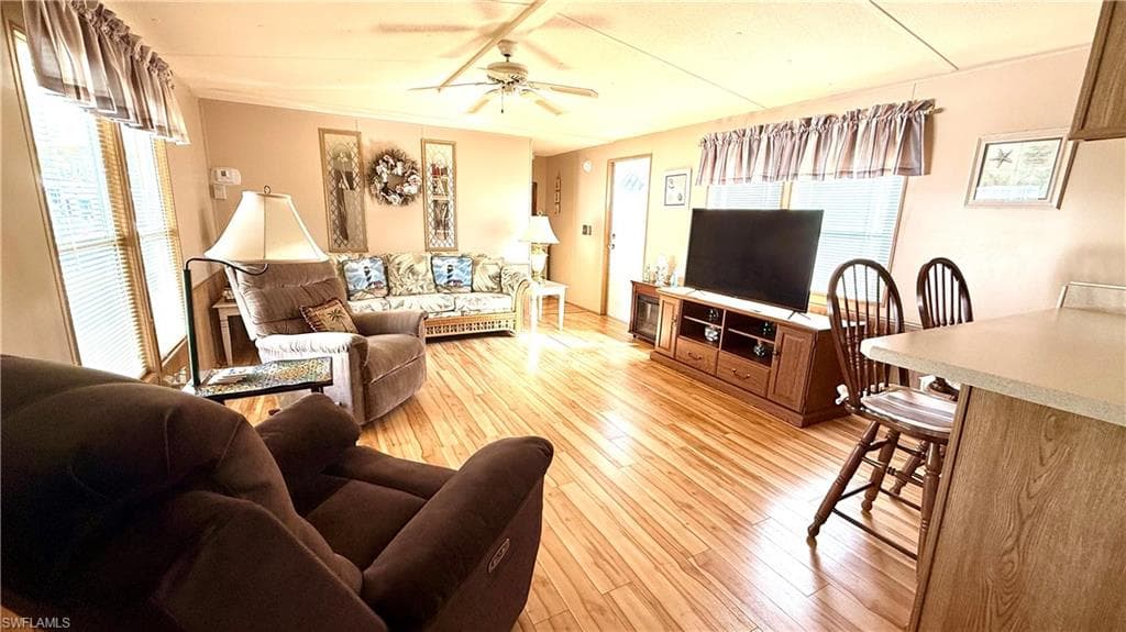 10651 Wales LOOP-8