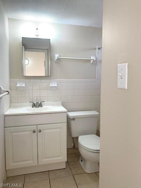 2324 Grand AVE-11