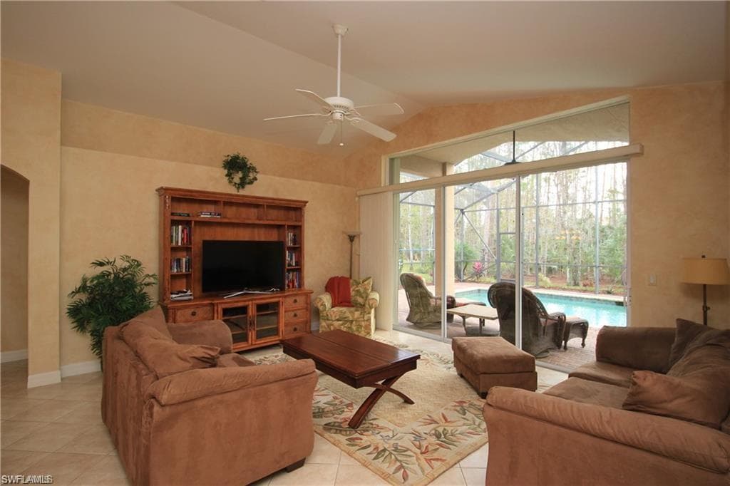 2322 Butterfly Palm DR-2