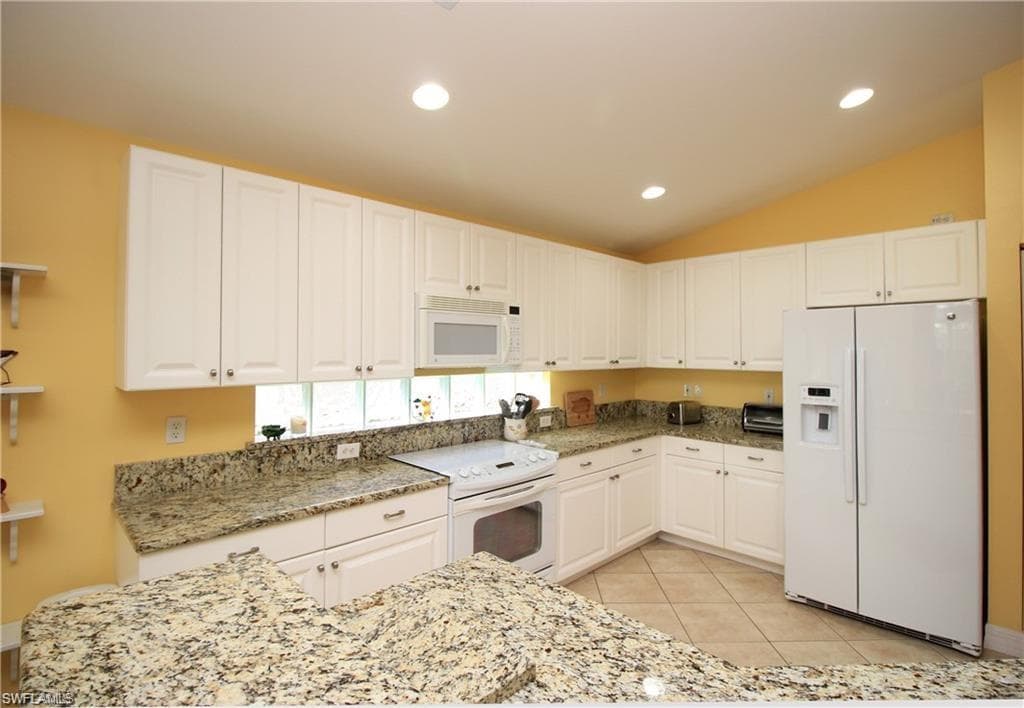 2322 Butterfly Palm DR-10