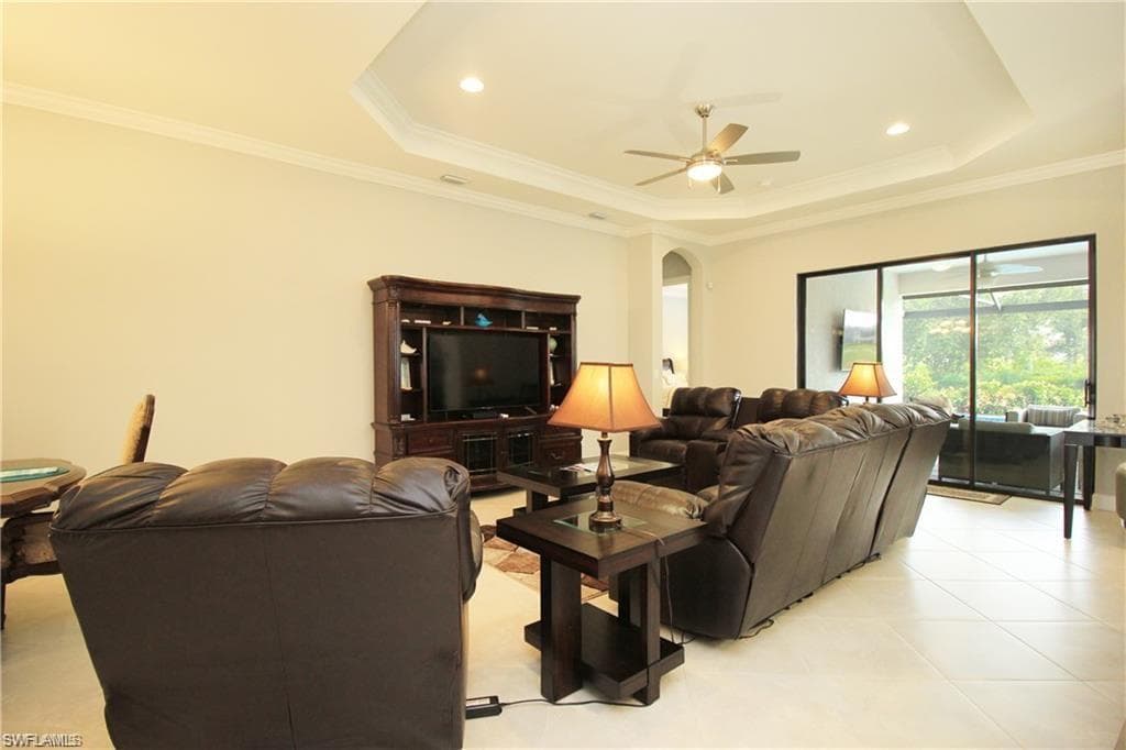 9456 Montelanico LOOP-13