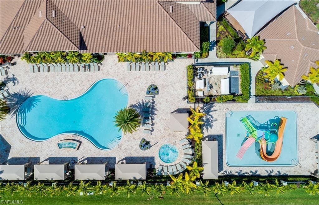 13435 Silktail DR-27