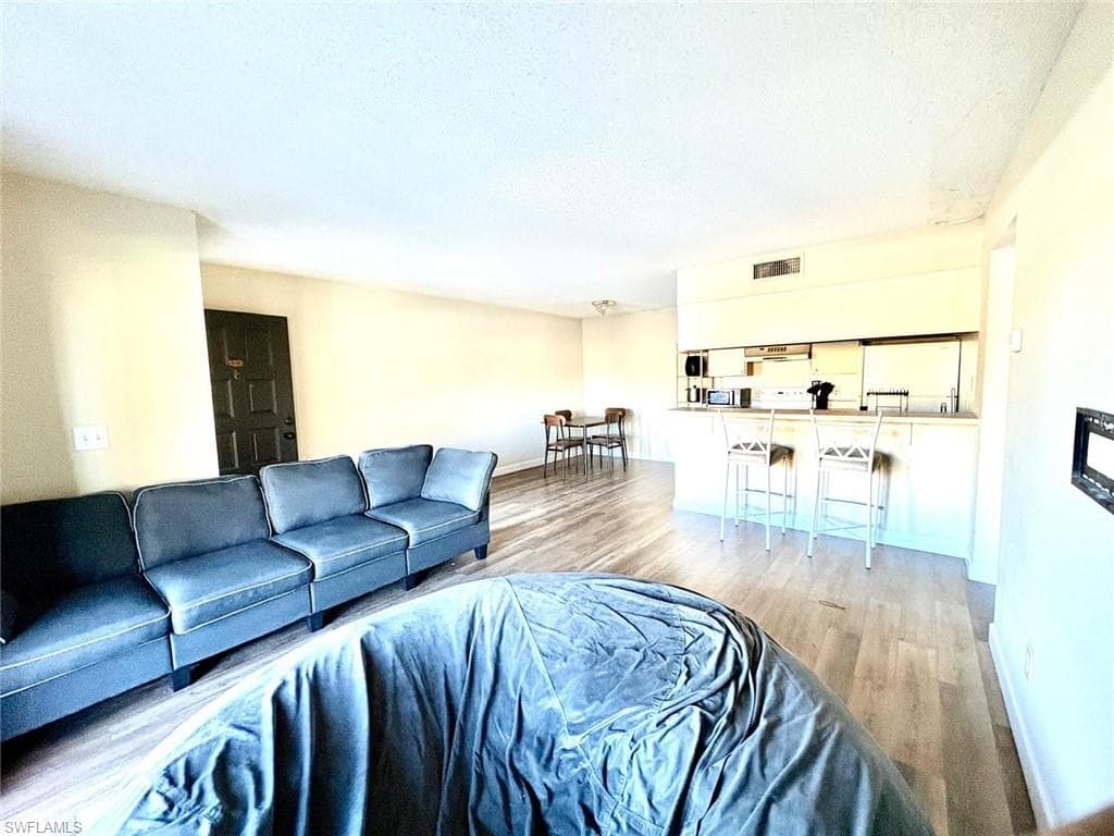 5315 Summerlin RD 1508-14