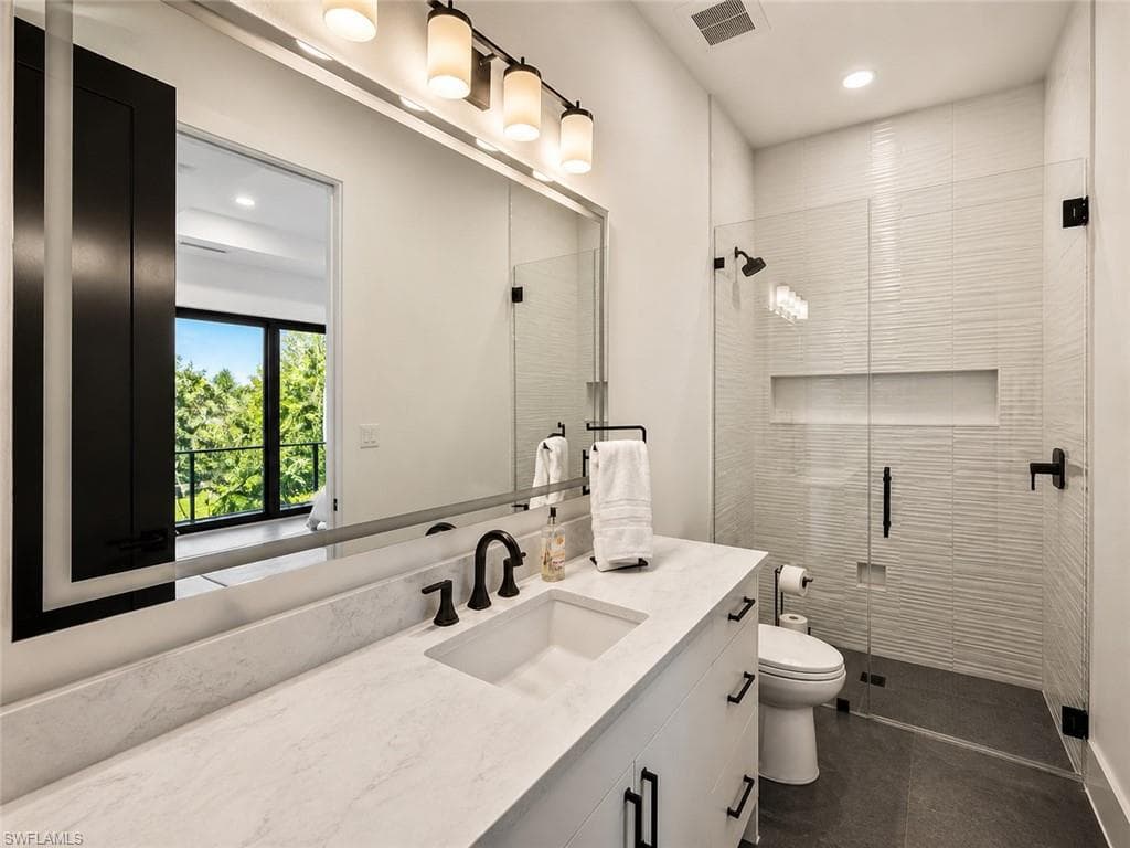 27148 Serrano WAY-40
