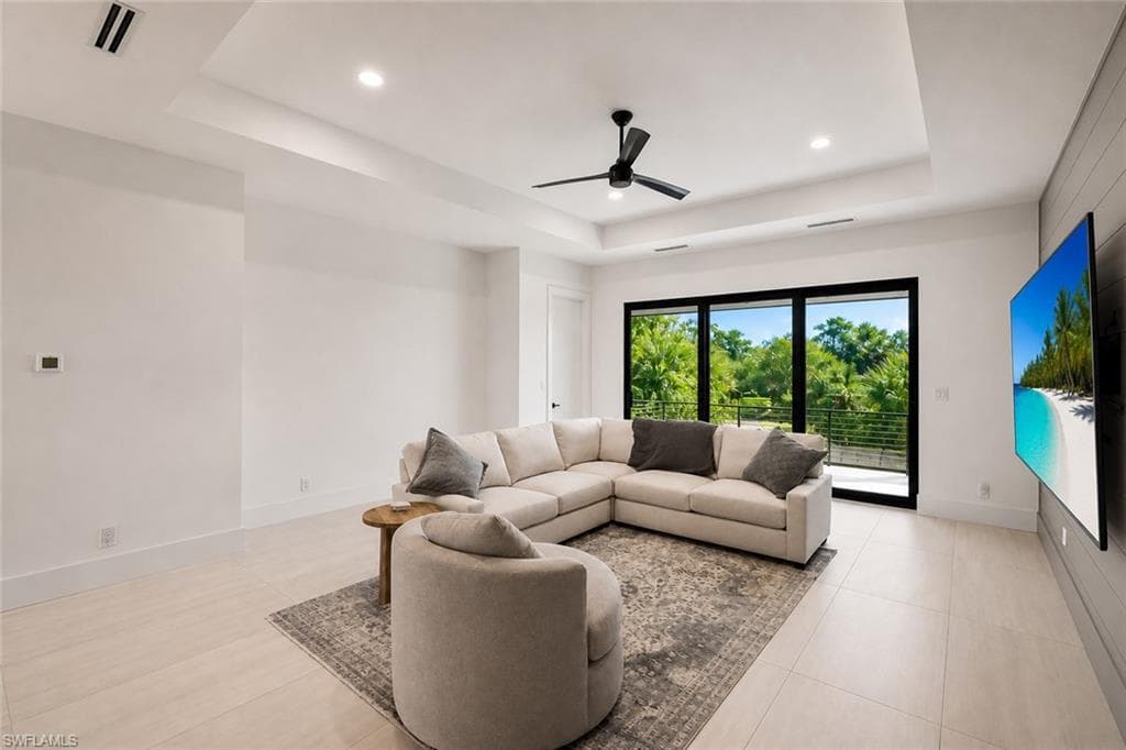 27148 Serrano WAY-31