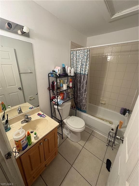 3123 Pine Tree DR-17