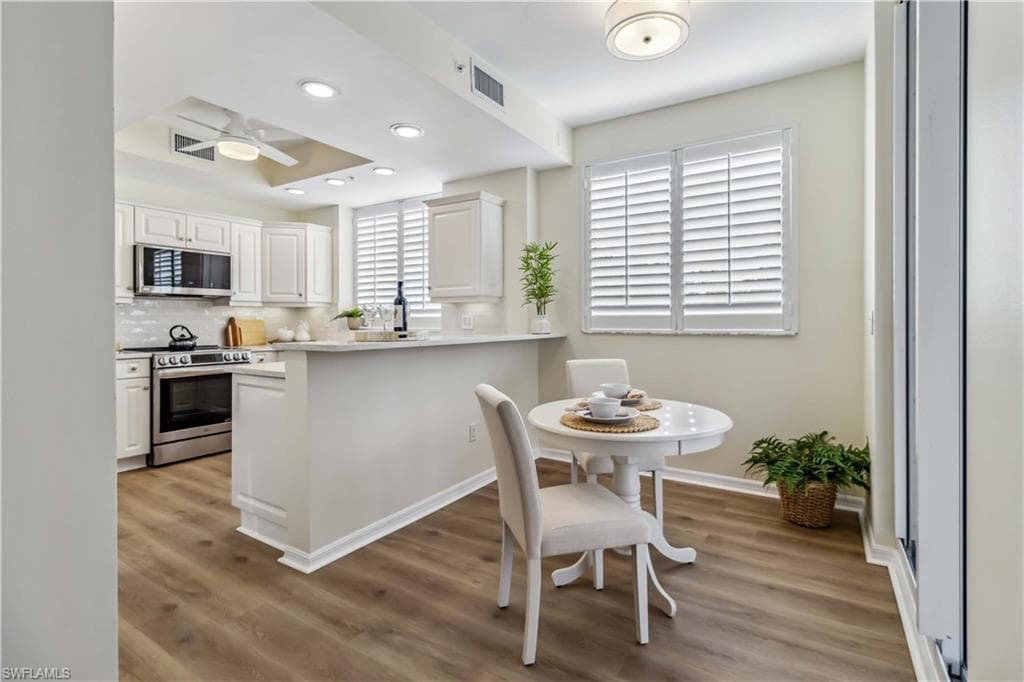 1001 Arbor Lake DR 101-14