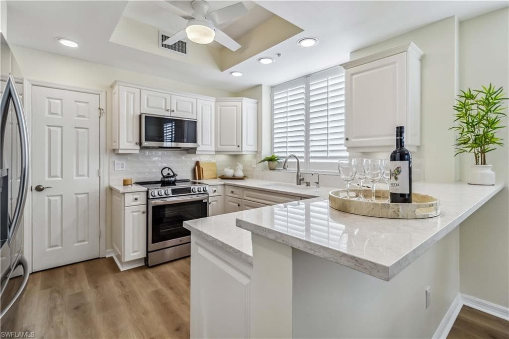 1001 Arbor Lake DR 101-15