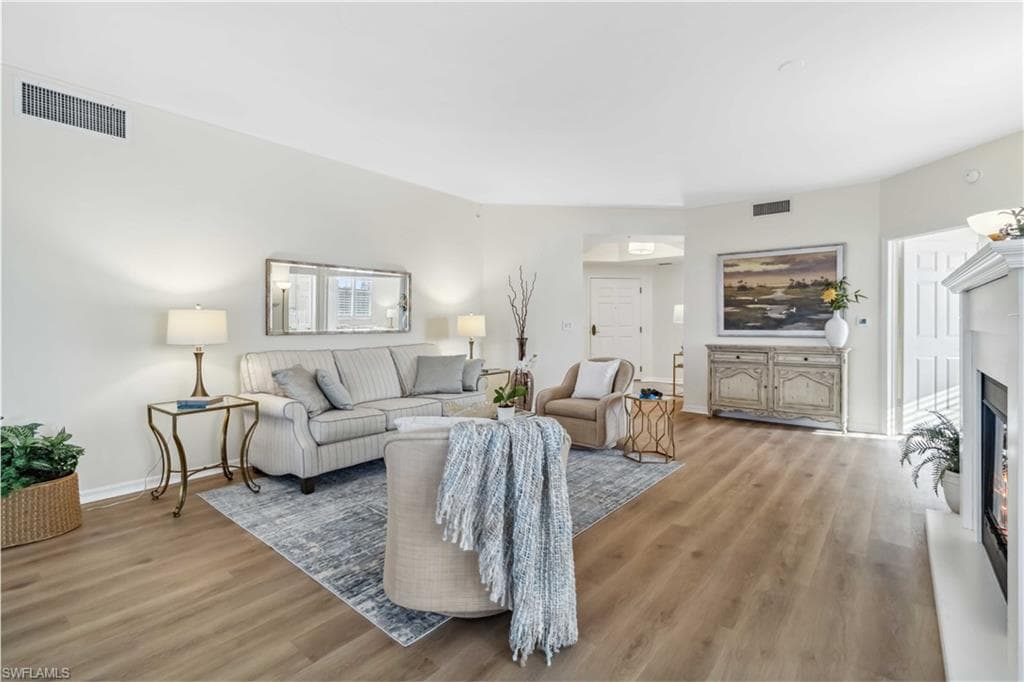 1001 Arbor Lake DR 101-8