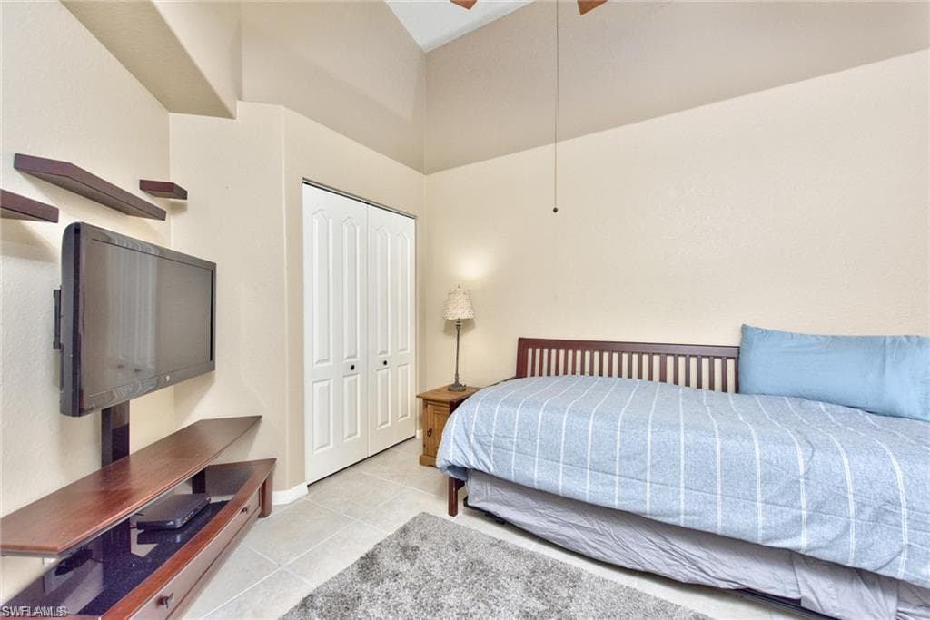 8207 Ibis Cove CIR Y-20