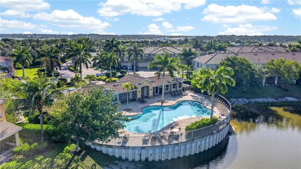 10818 Alvara Point DR-23